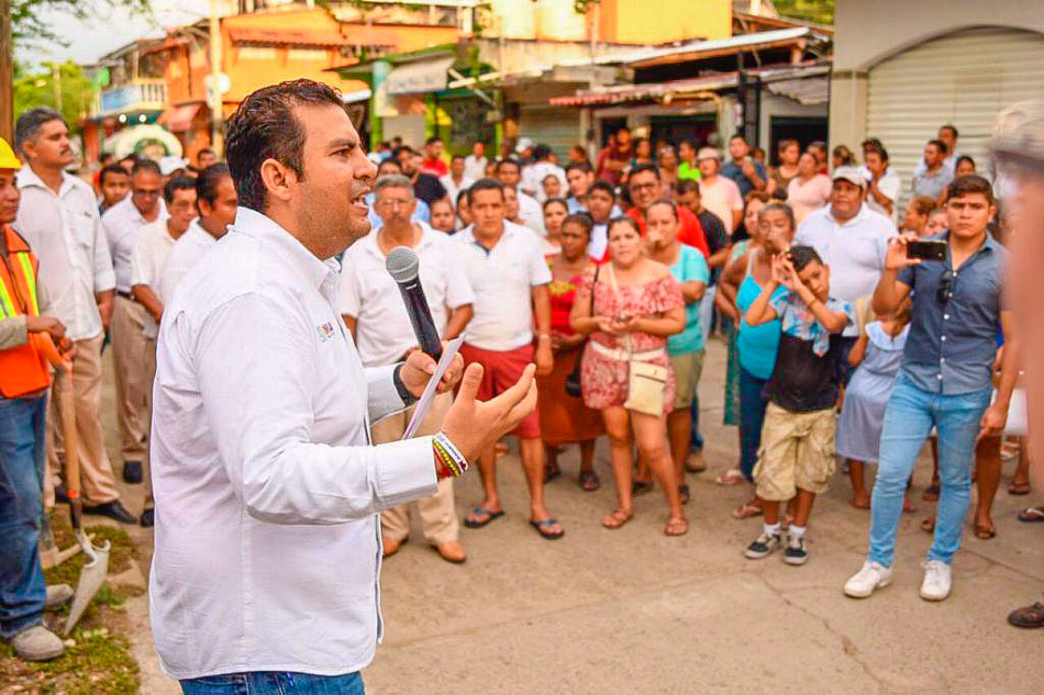 obras-colonias-zihuatanejo-jorge-sanchez--.jpg