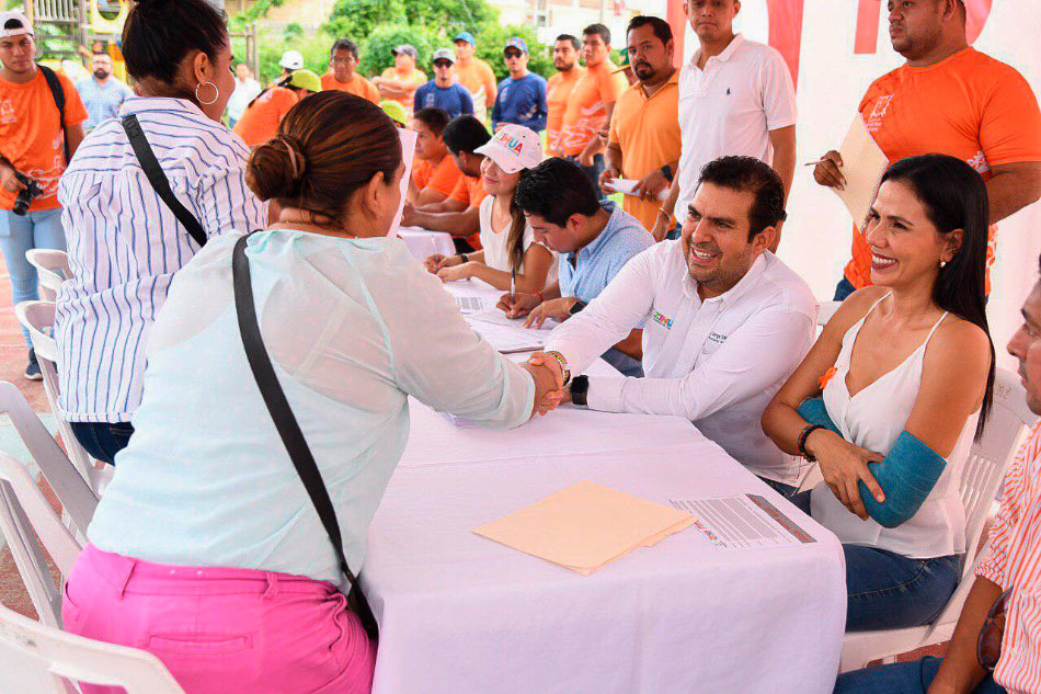 jorge_sanchez_col_la_puerta-.jpg