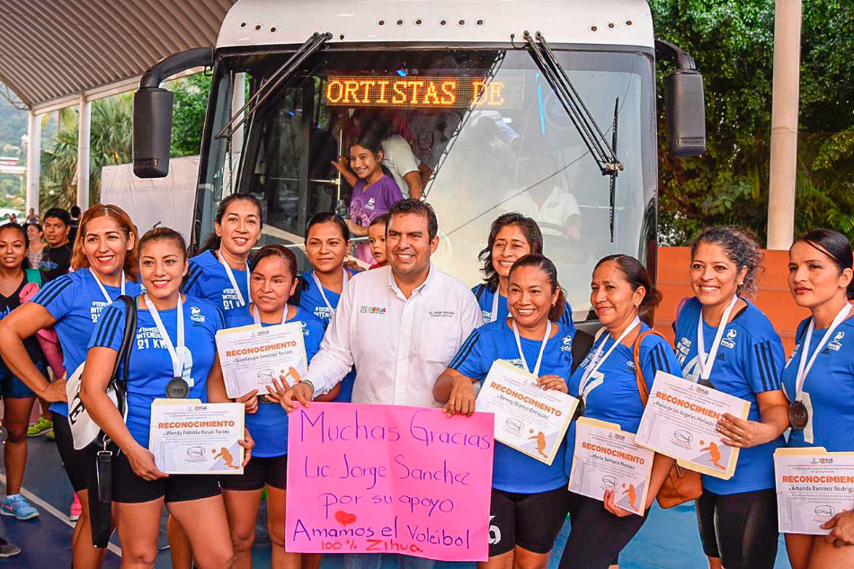 autobus-deportistas-zihuatanejo.jpg
