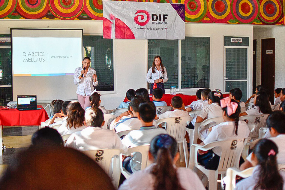 capacitacion_diabetes_dif_zihuatanejo.jpg