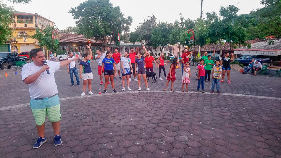 Rally-familiar-del-Pavo-zihuatanejo.jpg