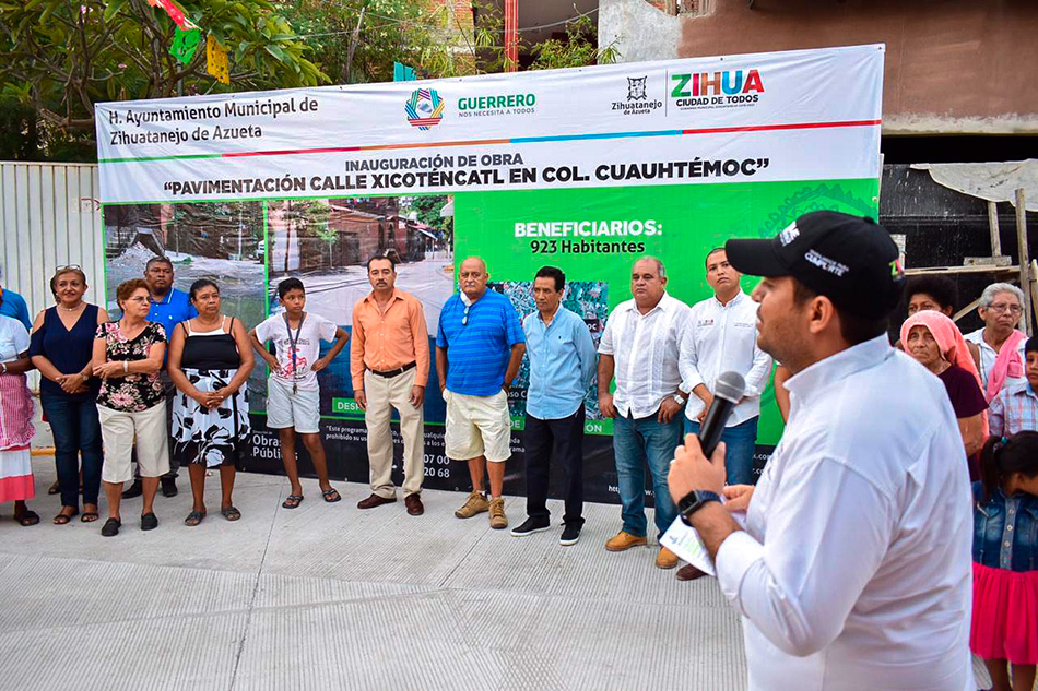 colonia-Cuauhtemoc-pavimentacion-zihuatanejo__.jpg