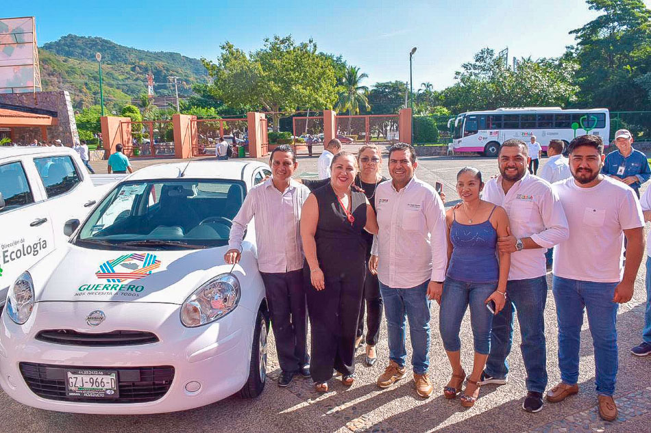 nuevos_vehiculos-ayuntamiento-zihuatanejo-.jpg