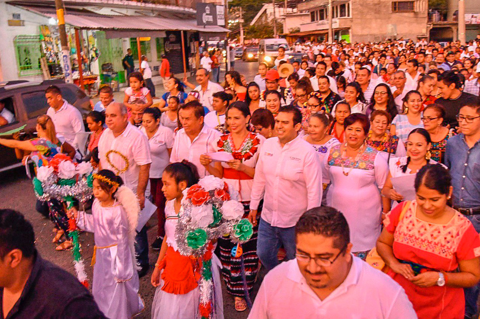 peregrinacion-virgen-zihuatanejo-ayuntamiento__.jpg