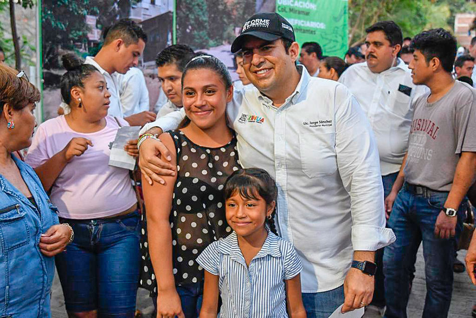 jorge-sanchez-col-miramar-zihuatanejo-.jpg
