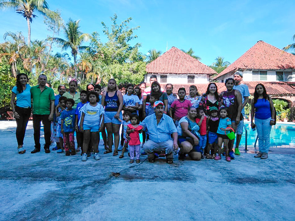 ninios-cancer-visitan-playas-ixtapa-zihuatanejo-2020_.jpg