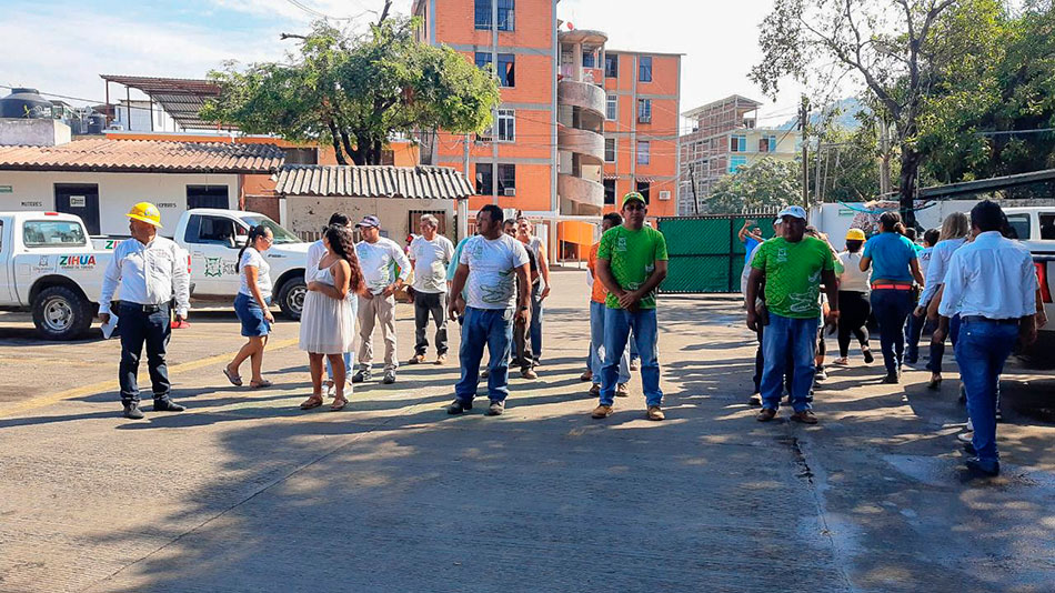 simulacro-nacional-zihuatanejo-gro__.jpg