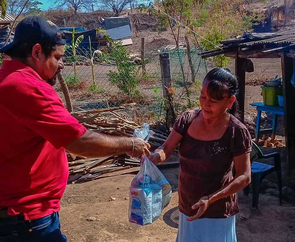 Apoyo alimentario covid 19 zihuatanejo