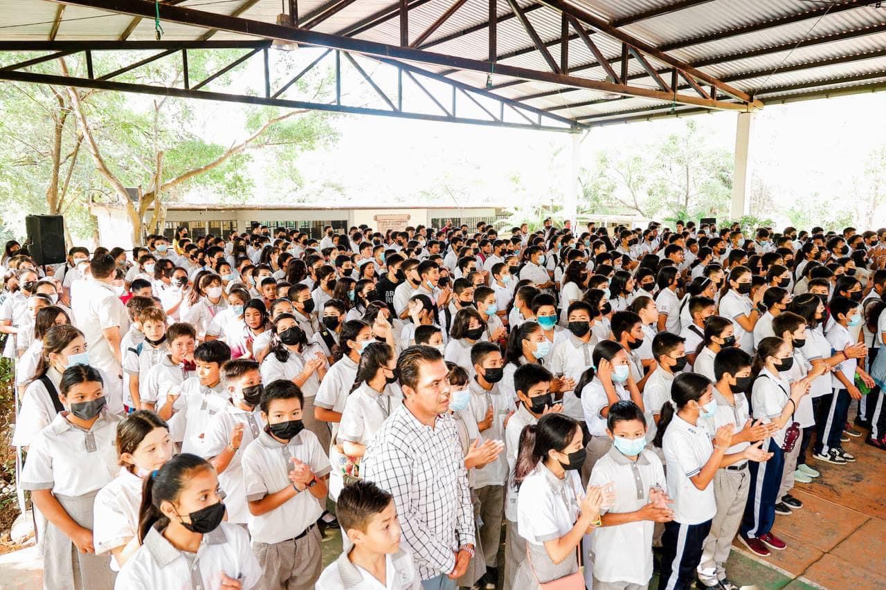 sec-espania-jorge-sanchez-eco-school-zihuatanejo