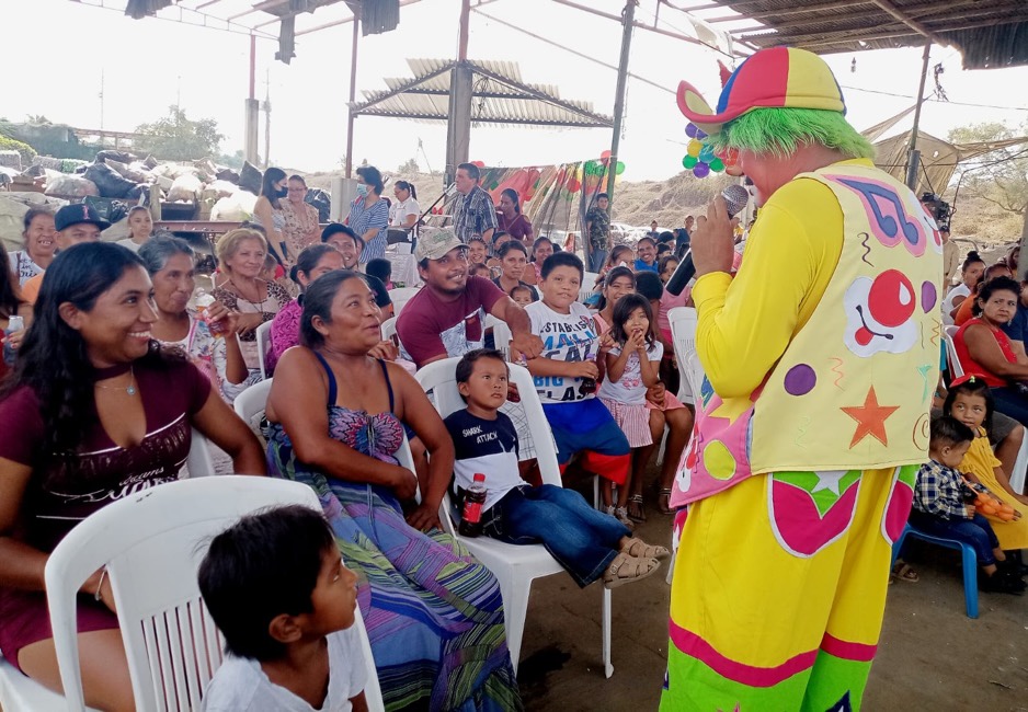 posada-ninos-basurero-zihuatanejo-2022.jpg