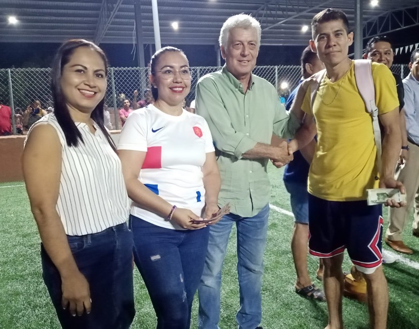 Makanaki-capeon-zihuatanejo-plaza-real.jpg
