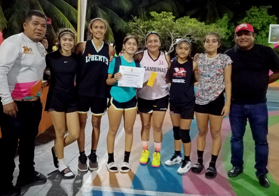 campeon-infonavit-hujal-zihuatanejo-interbarrios-.jpg campeon-infonavit-hujal-zihuatanejo-interbarrios-.jpg