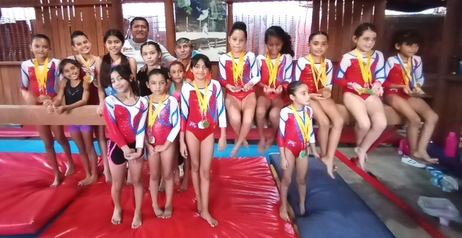 escuela-GYM-CHAN-Zihuatanejo-medallas.jpg