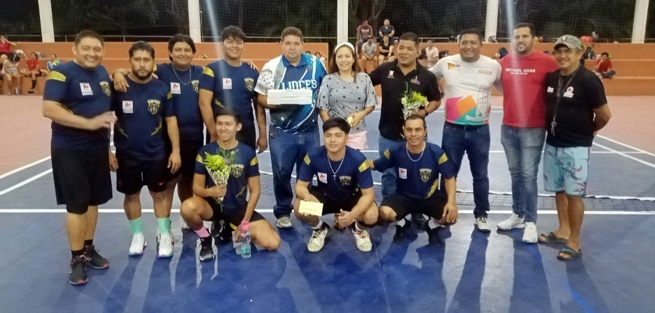 Miscelanea-Brisas-campeon-voleibol-zihuatanejo-2023.jpg