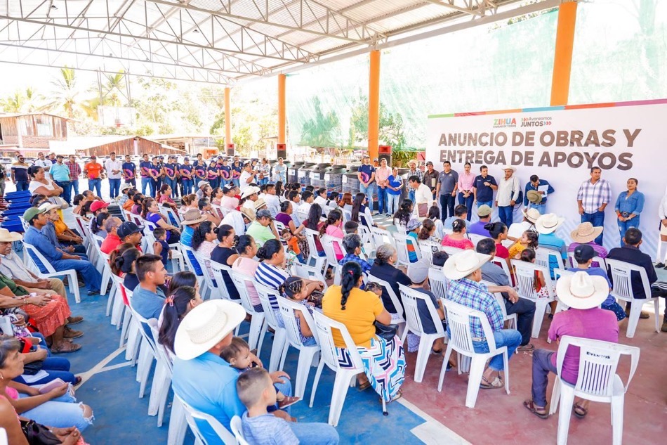 obras-apoyos-dif-la-laja-gob-zihuatanejo.jpg