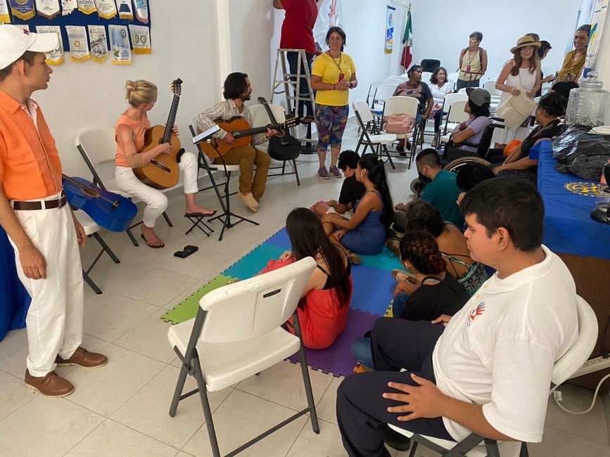concierto-gratutito-artistas-festival-guitarra-zihuatanejo-fundacion.jpg