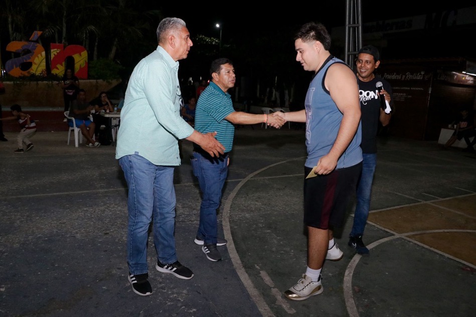 exito-torneo-basquet-petatlan_.jpg