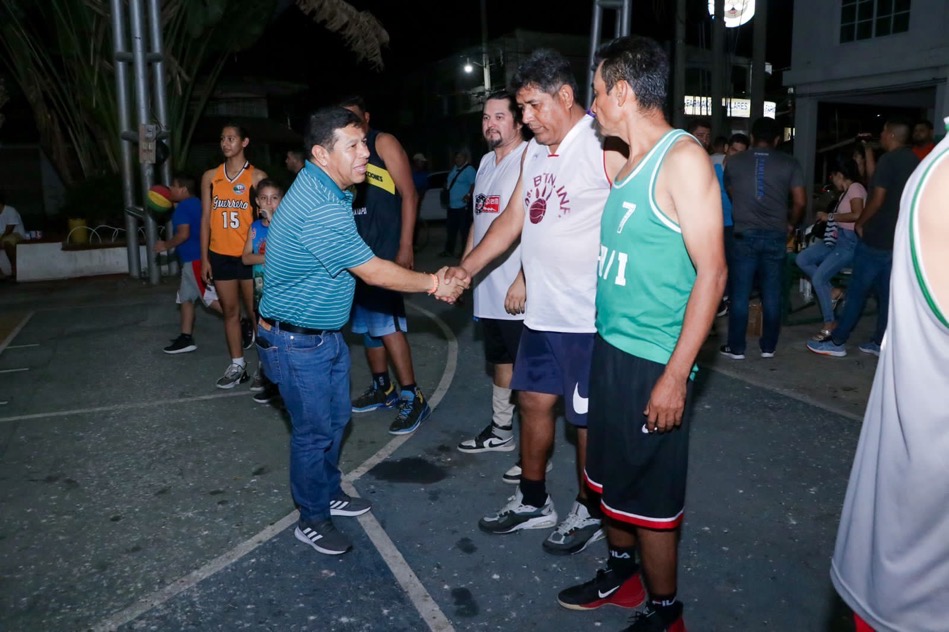 exito-torneo-basquet-petatlan_.jpg