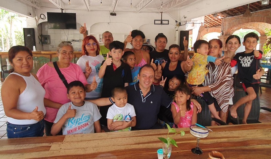 ninos-cancer-visitan-ixtapa-zihuatanejo.jpg