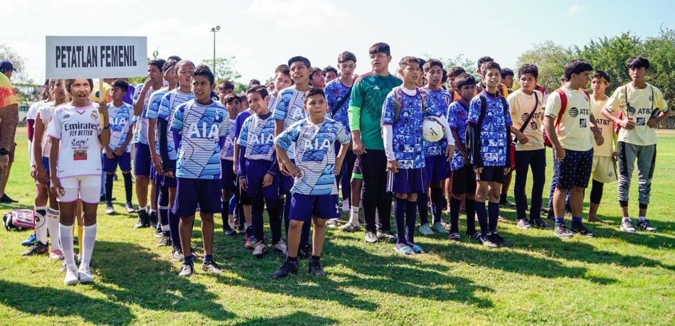 arranco-torneo-regional-petatlan-futbol_.jpg