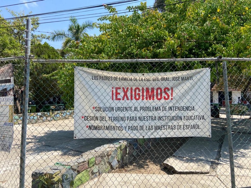 donacion-terreno_secundaria-zihuatanejo-mart-.jpg