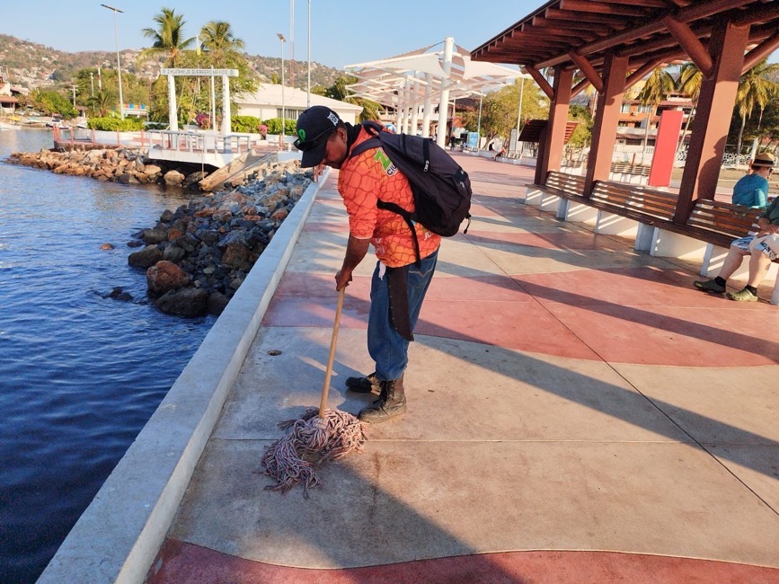 limpieza-accesos-zihuatanejo-playas-turismo.jpg