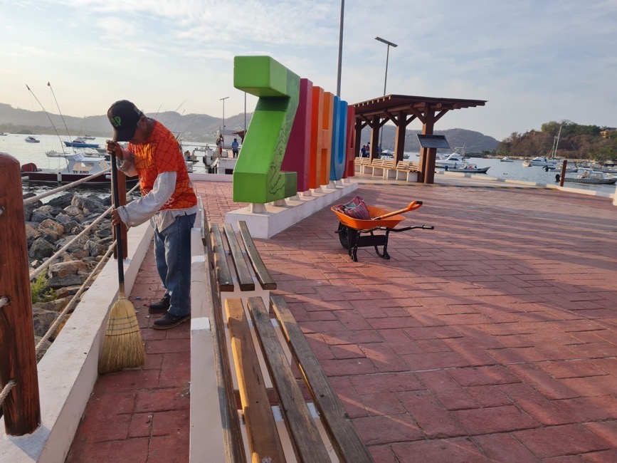 limpieza-accesos-zihuatanejo-playas-turismo.jpg