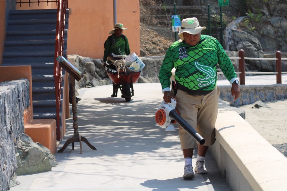 limpieza-destino-zihuatanejo-servicios-publicos-semana-santa_.jpg