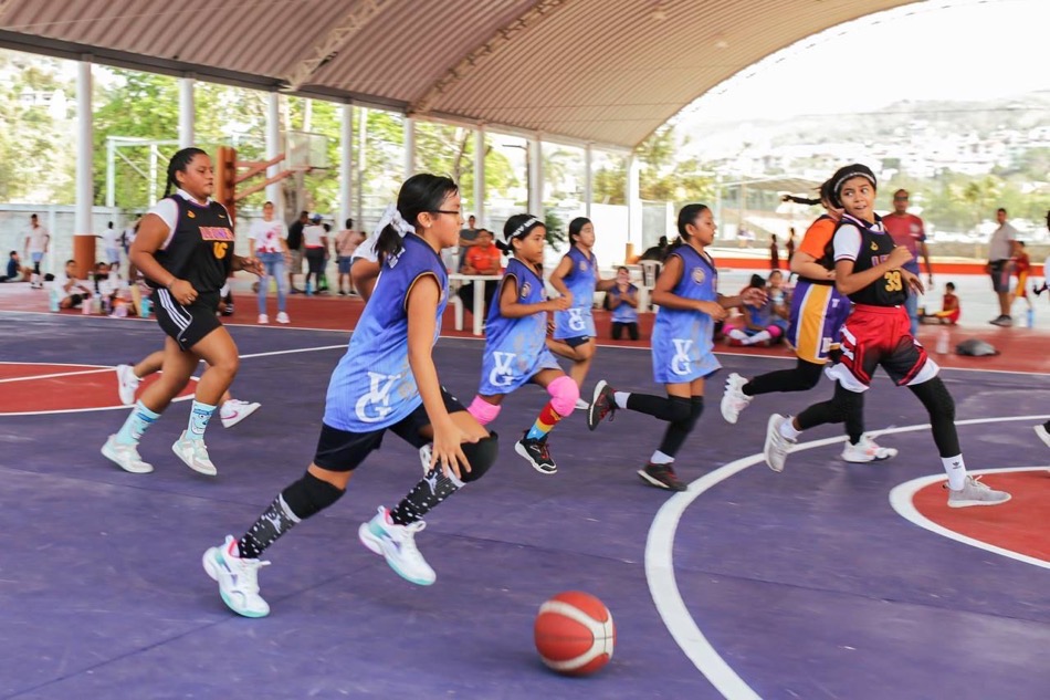primer-festival-deportivo-dia-ninos-2023-zihuatanejo.jpg