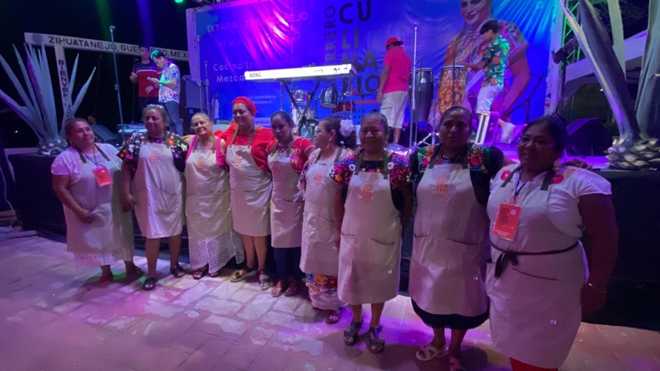 cocineras-tradicionales-de-guerrero_ixtapa-zihuatanejo.jpg