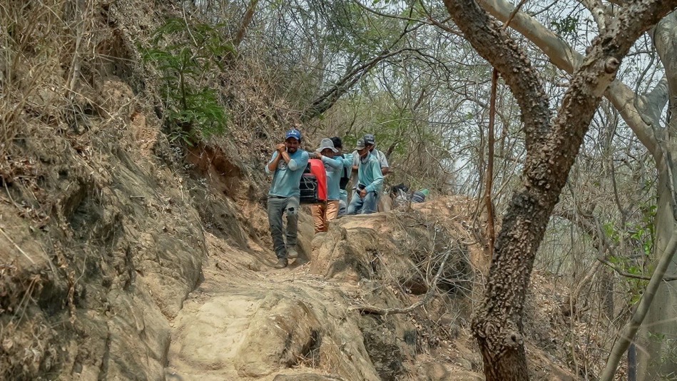 problema-comunidad_ Guayabal_zihuatanejo_agua.jpg