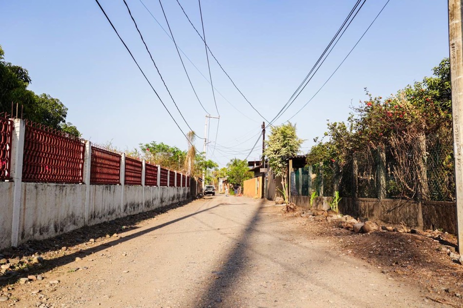 calle-san-jose-ixtapa-caoba.jpg
