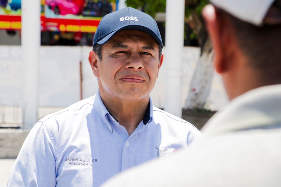el-tocumbo-verifica-obra-explanada-municipal-petatlan-avances.jpg el-tocumbo-verifica-obra-explanada-municipal-petatlan-avances.jpg