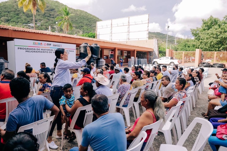 Lizette-Tapia-apoyo-subsidiado_gob_dif_zihuatanejo.jpg