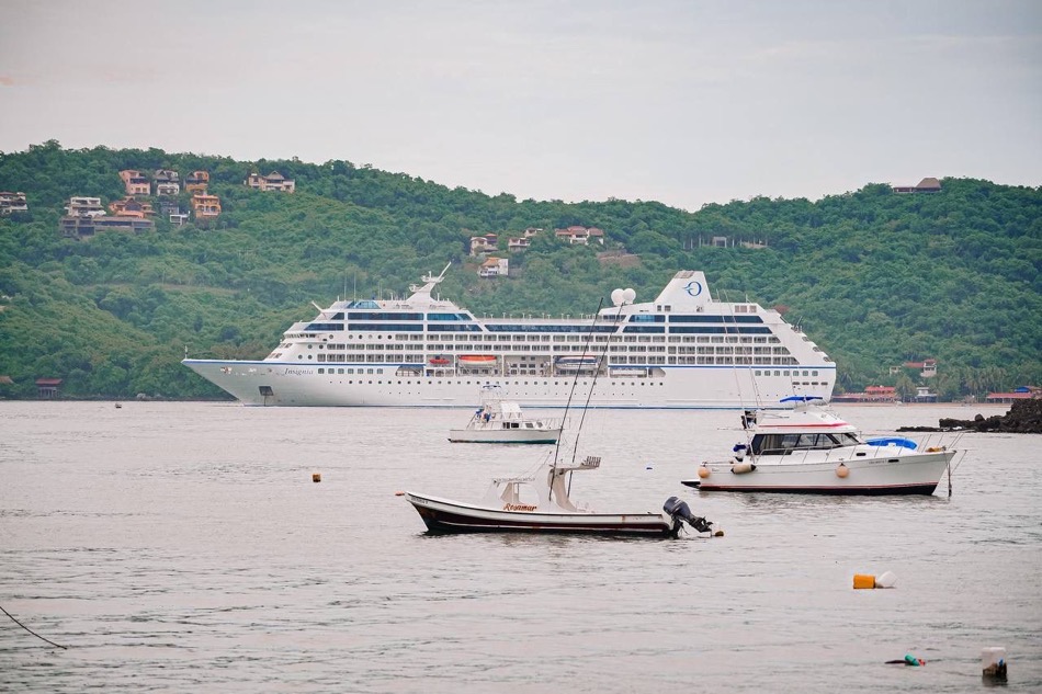 crucero-insignia-zihuatanejo-bahia_.jpg crucero-insignia-zihuatanejo-bahia_.jpg