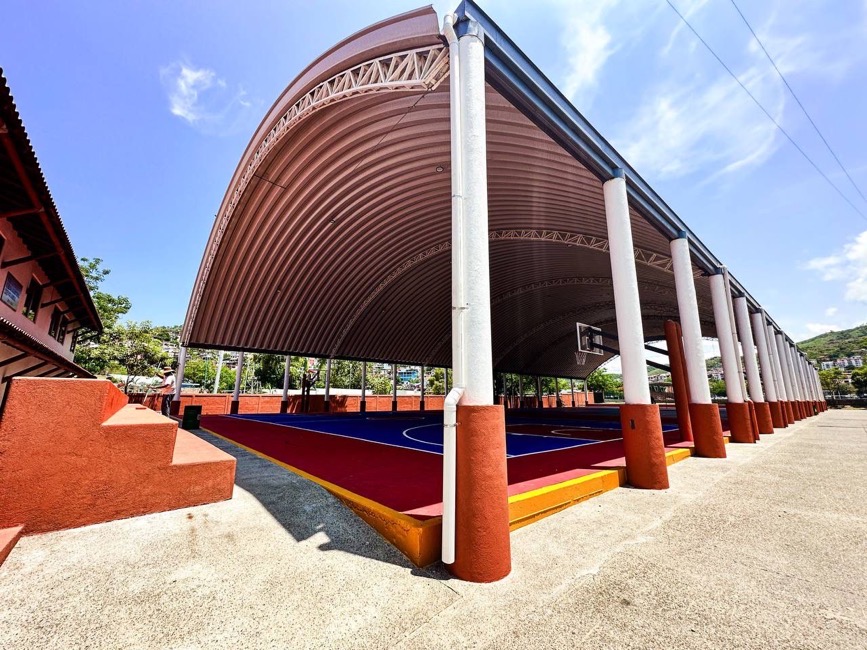 remodelacion-unidad-deportiva-zihuatanejo-segunda-etapa_.jpg