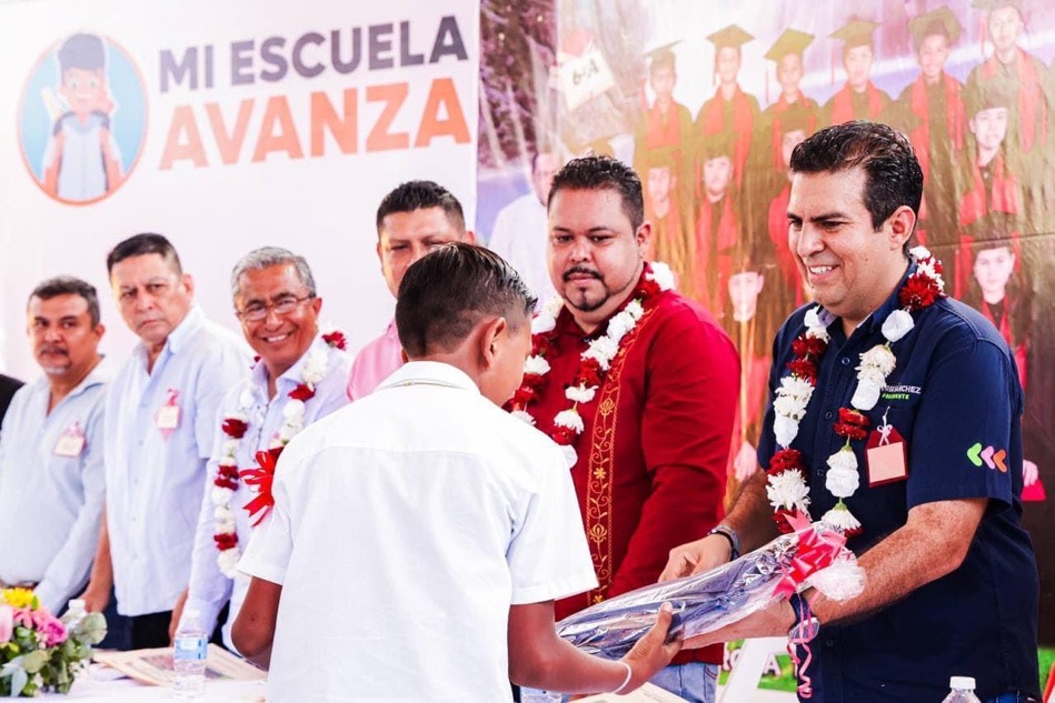 techado-primaria-leyes-reforma-san-jose-ixtapa_.jpg