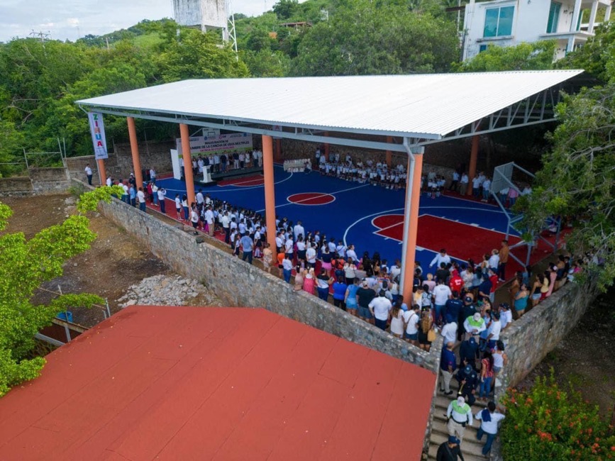arranque-Jose-Azueta-Abad-primaria-zihuatanejo-.jpg