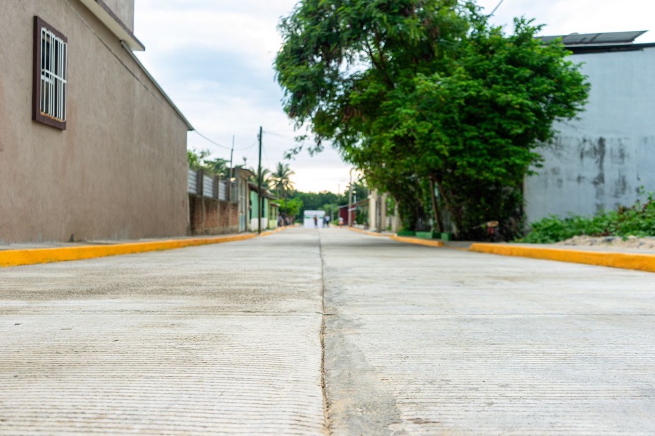 calles-col-la-pintada-petatlan-el-tocumbo.jpg calles-col-la-pintada-petatlan-el-tocumbo.jpg