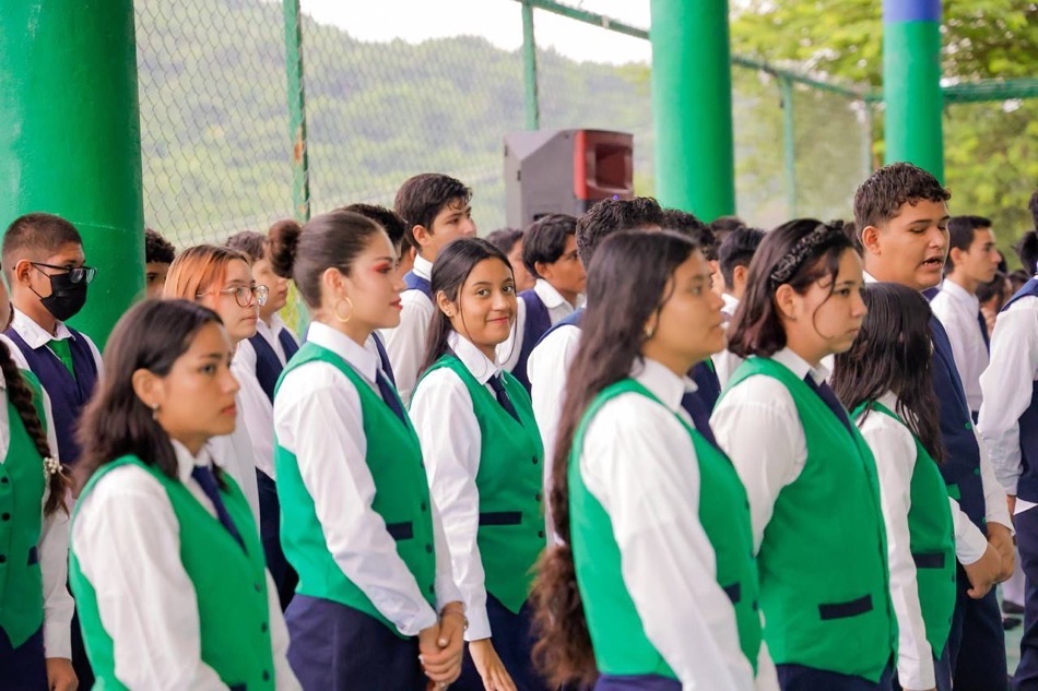 cilco-escolar-cobach2023-2024-zihuatanejo.jpg