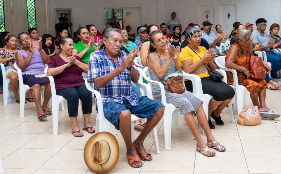 donacion-lentes-petatlan-tocumbo-.jpg