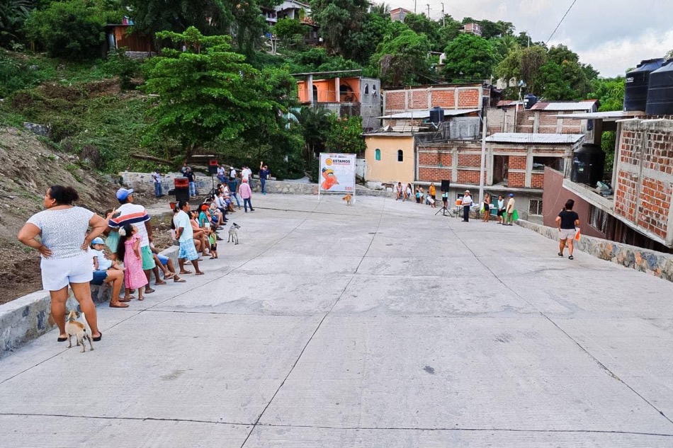 obra-Convergencia-jorge-sanchez-zihuatanejo.jpg