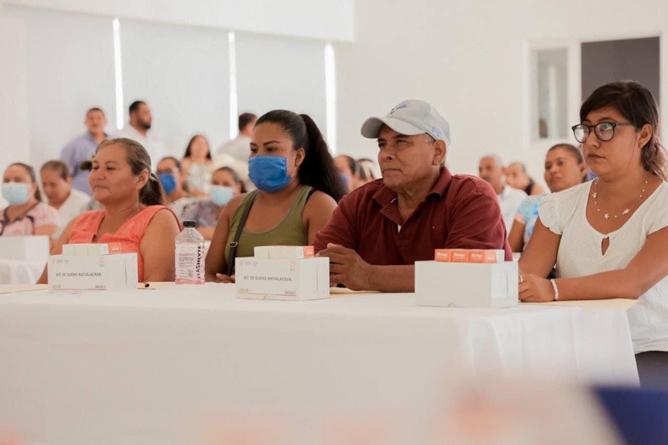 suero-antialacran-zihuatanejo-comunidades.jpg