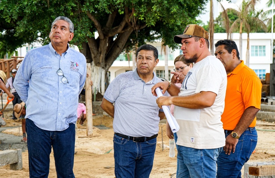 supervision-explanada-petatlan-alcalde-tocumbo.jpg