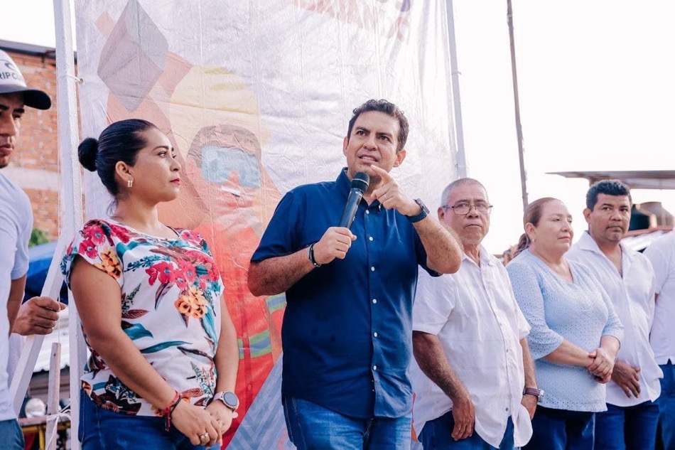 colonia-morelos-pavimentacion-jorge-sanchez_zihuatanejo.jpg