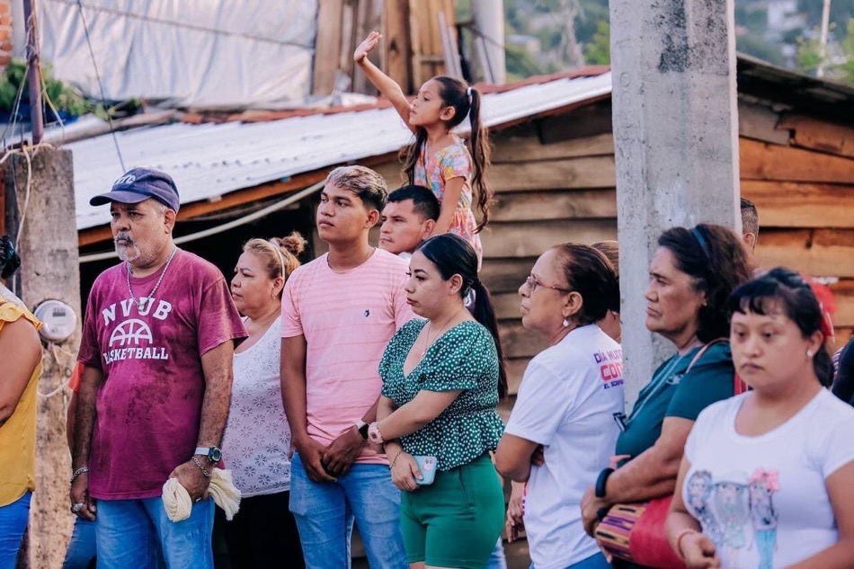 colonia-morelos-pavimentacion-jorge-sanchez_zihuatanejo.jpg