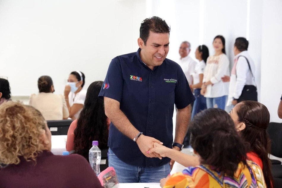 curso-taller-maestros-primaria-zihuatanejo.jpg