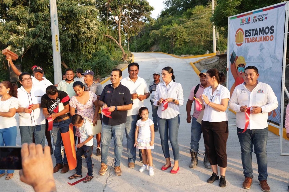 inauguracion-calle.ampliacion-la-joya-zihuatanejo.jpg
