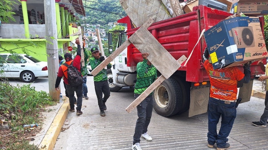 descacharrizacion-zihuatanejo-aumento-dengues-gob_salud.jpg