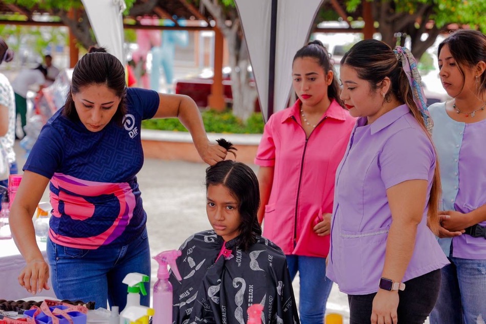 donacion-cabello-dif-zihuatanejo-pelucas-cancer.jpg